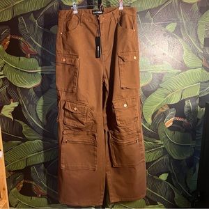 high-rise baggy cargo pants
